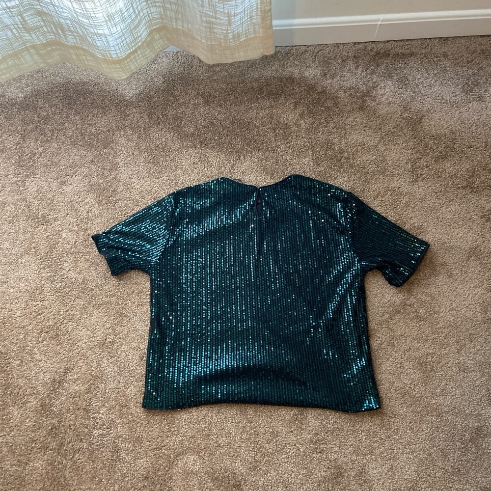 THML cropped sequin top - Picture 3 of 6